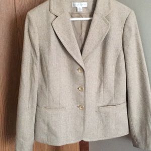 Beautiful tweed blazer